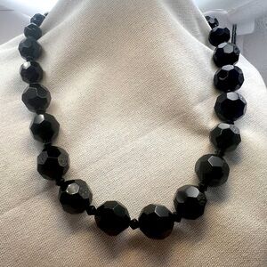 Vintage Liz Claiborne black acrylic graduated black bead necklace